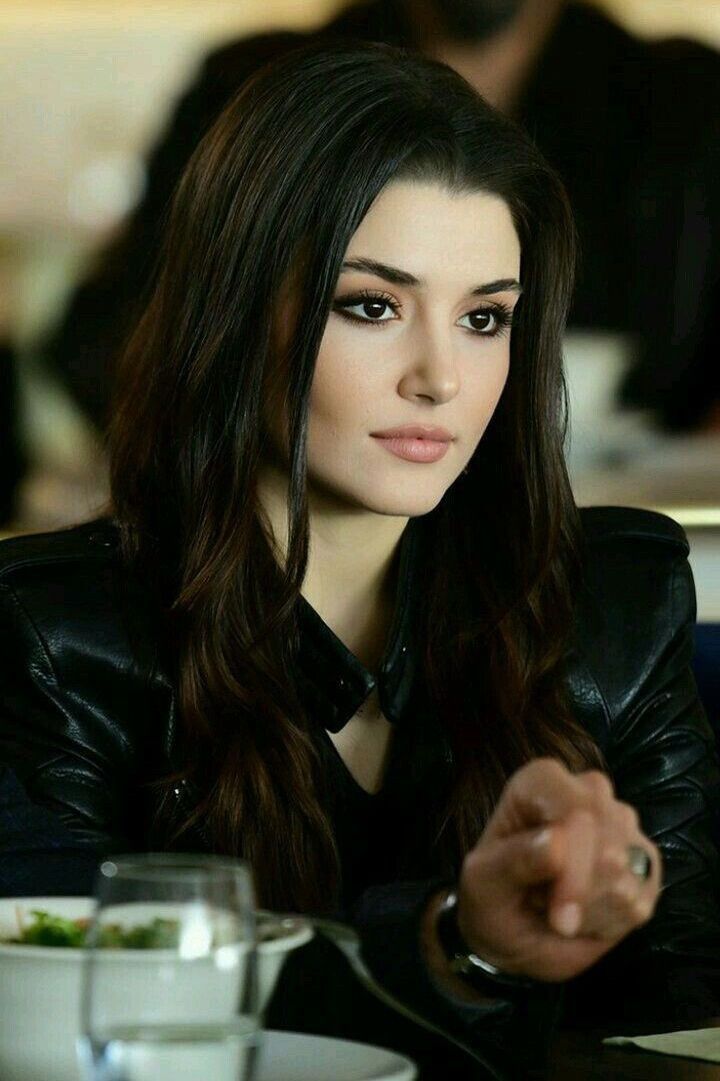 hande ercel beautiful turkish actress